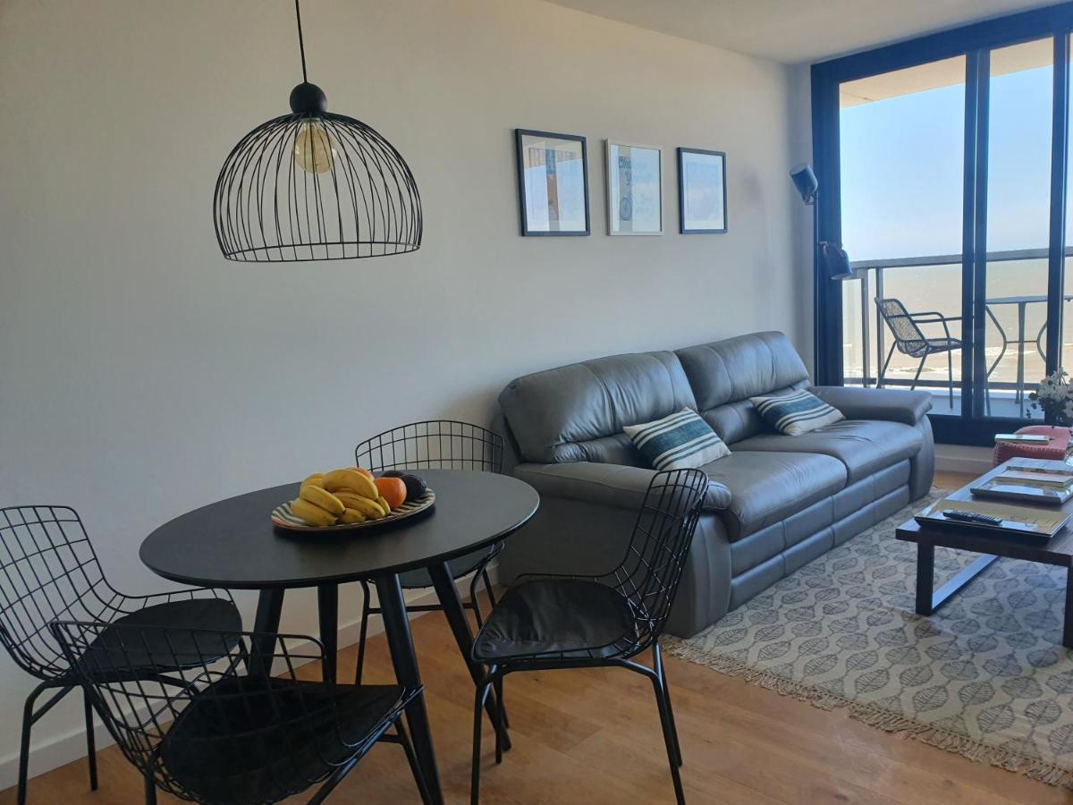 Modern Apartment First Line Beach Montevideo Uy Esterno foto